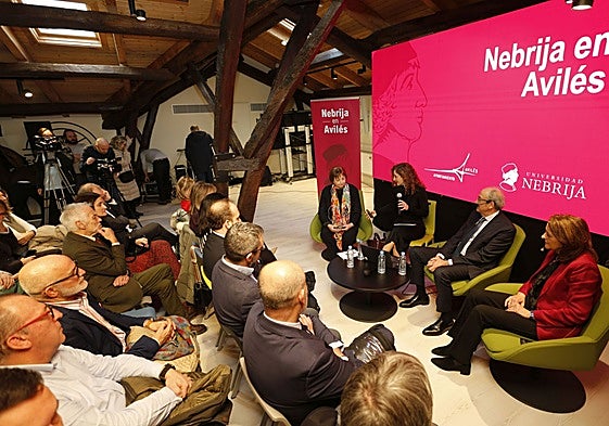 La directiva de la Universidad Nebrija y el gobierno de Avilés presentaron el plan de estudios el pasado mes de enero.