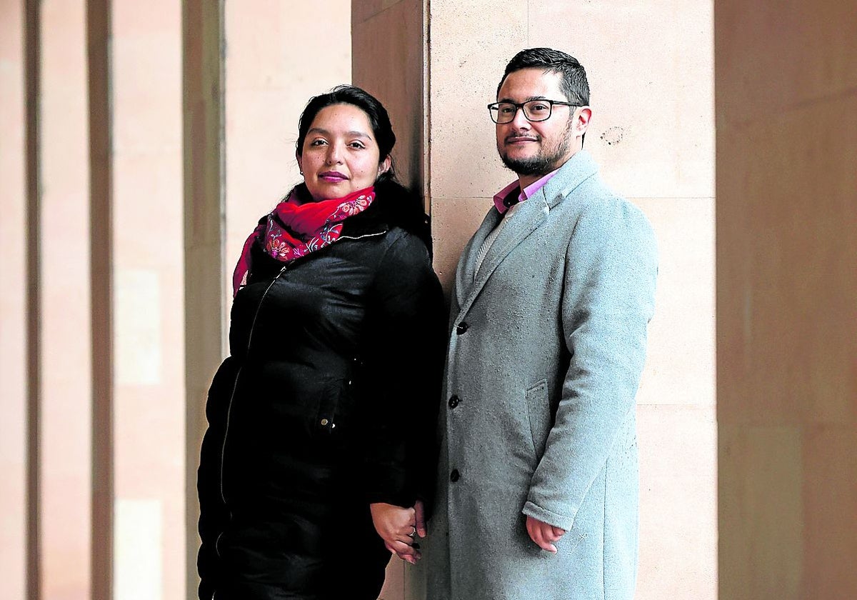 Daniel Vargas y Analy Velásquez: «Cantar en la calle nos llena el corazón»