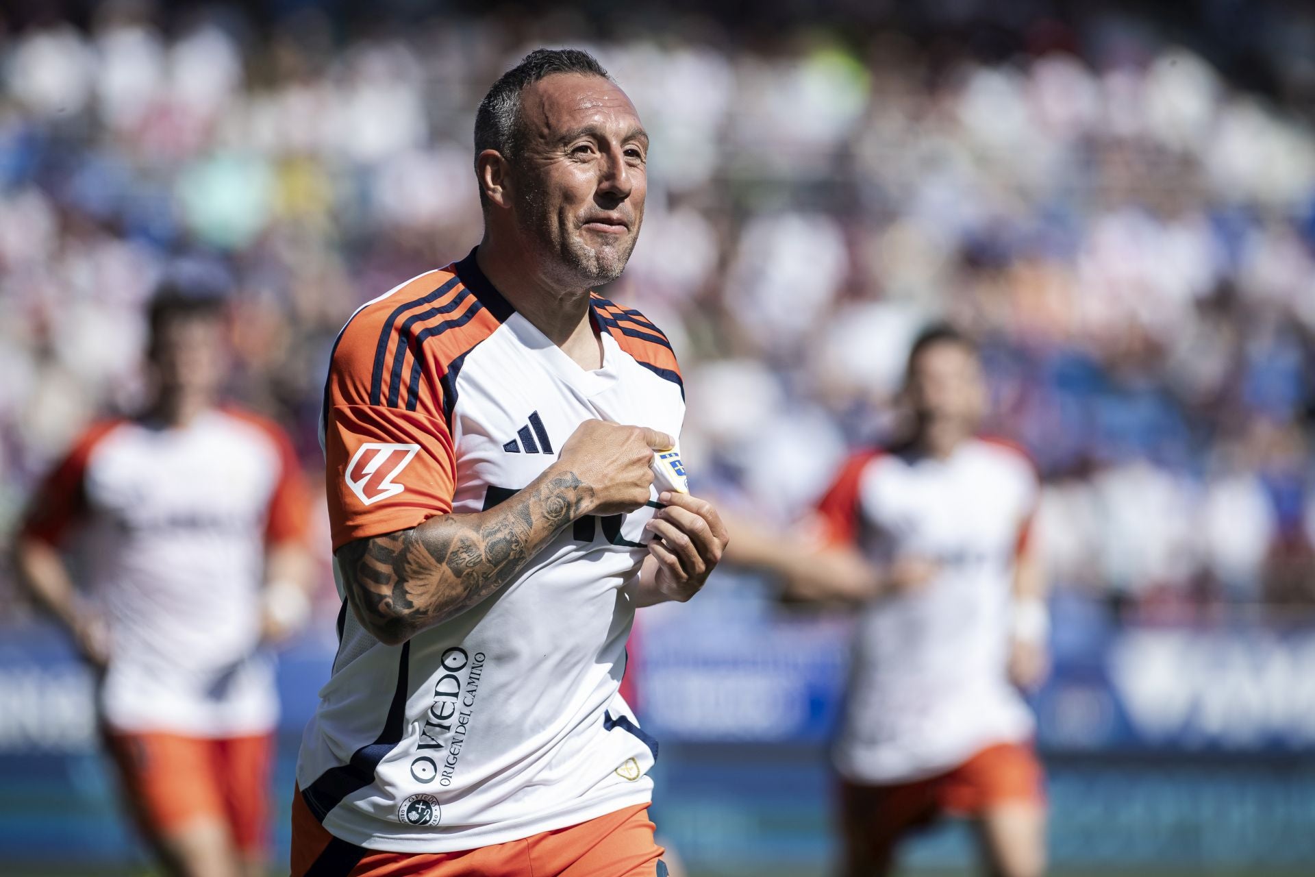 Fotos: Las jugadas del Huesca - Real Oviedo