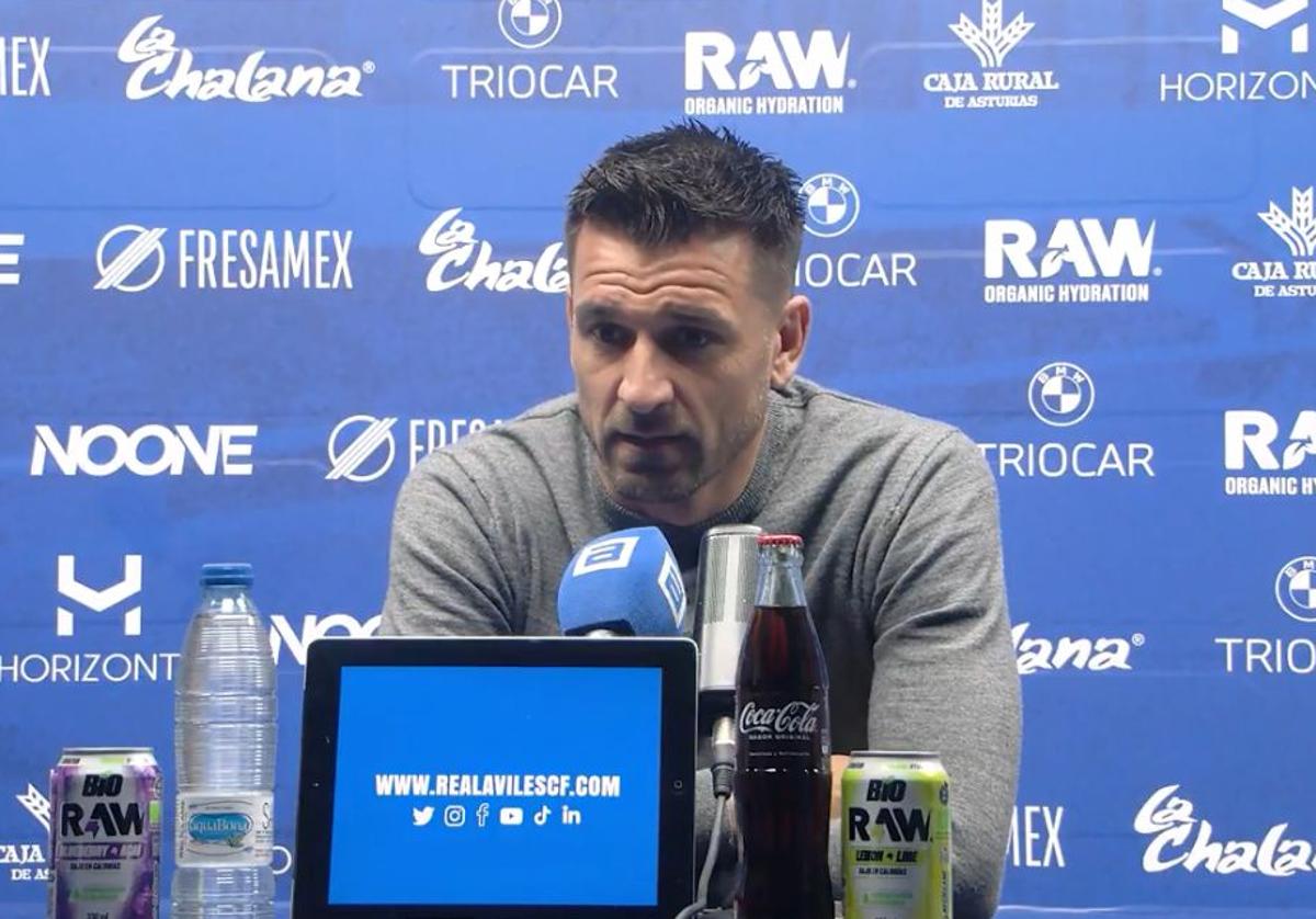 Natalio, capitán del Real Avilés: «La afición merece el ascenso a Primera RFEF»