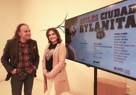 Béznar Arias y Yolanda Alonso presentaron el festival.