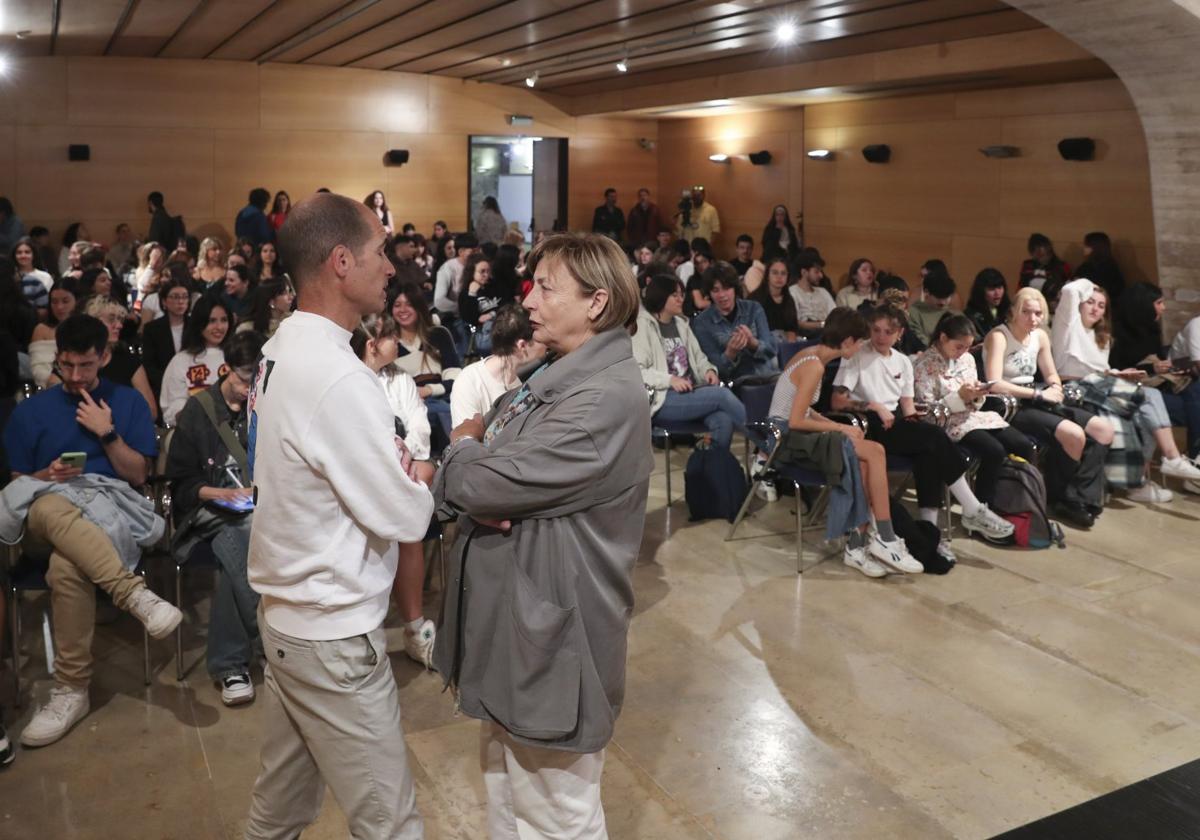 «Esta inversión en la Escuela de Arte de Asturias supone una apuesta por el sistema educativo»