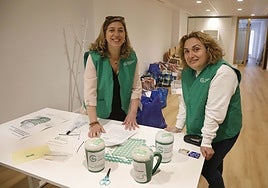 Teresa Sánchez y Julia Cerrillo en la sede de Magnus Blikstad.