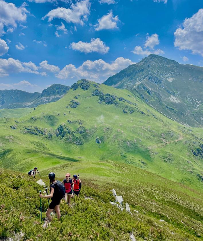 Imagen secundaria 2 - La ruta de 2 días al Alto Aller lo tiene todo: bosques, crestas, senderos montunos, paisaje, foces, brañas, puertos... 38 kilómetros de trekking para disfrutar de una zona muy desconocida de Asturias.