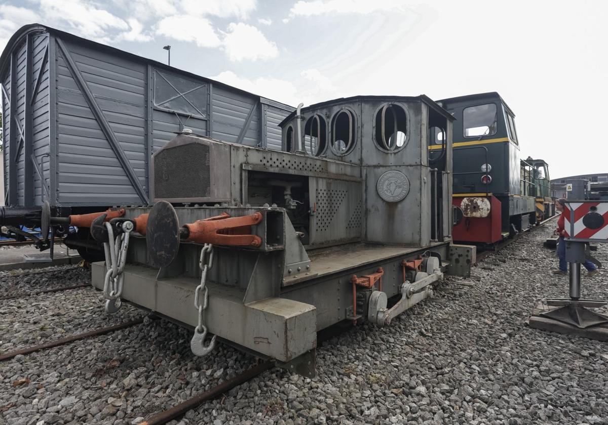 La única locomotora fabricada en Gijón que se conserva ha vuelto a casa