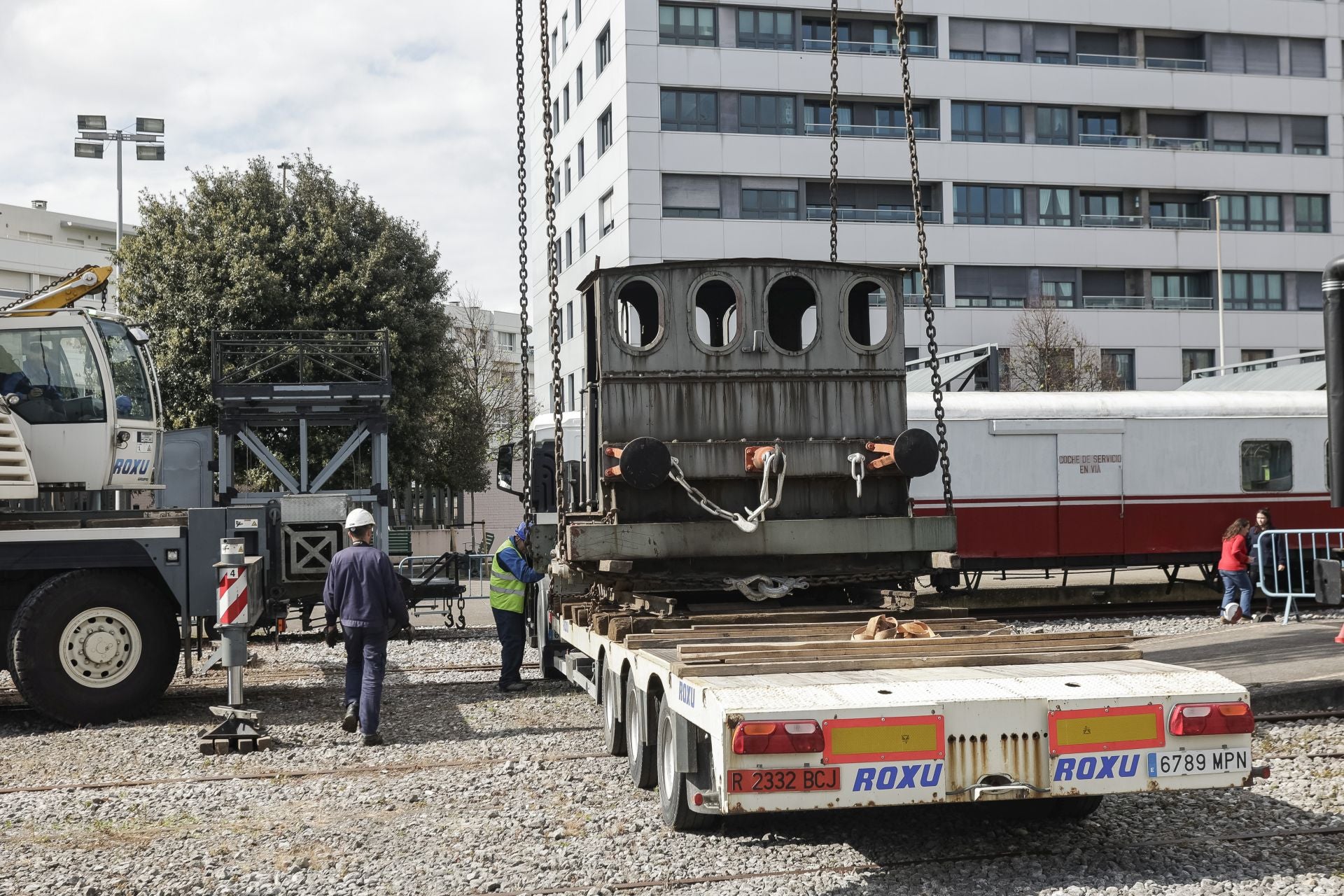 La única locomotora fabricada en Gijón que se conserva ha vuelto a casa