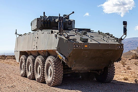 Un VCR 8x8 Dragón de los que construye Tess Defence.