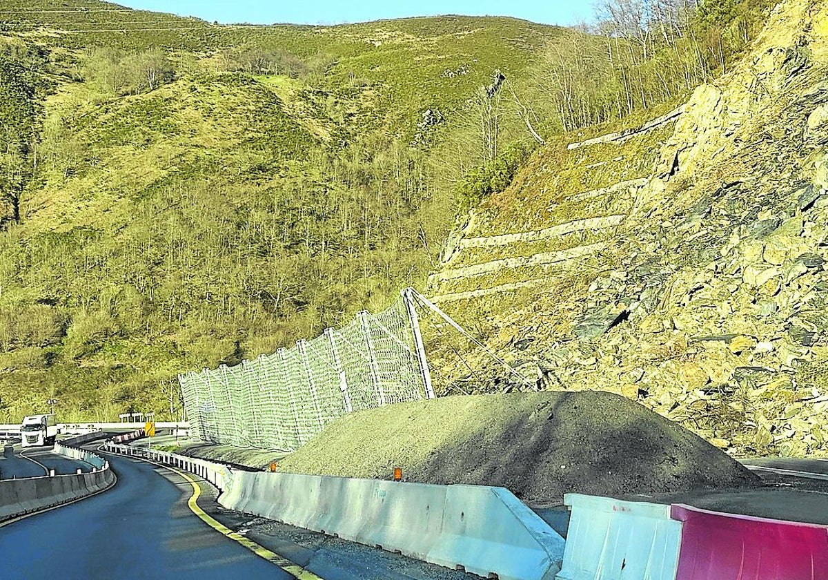 La obra para reparar el argayo de la autopista del Huerna exige diez millones que pagará el seguro de Aucalsa