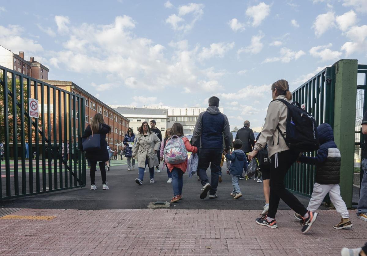 Al menos seis colegios de Avilés no llegan a la ratio mínima en tres años tras concluir el periodo de admisión