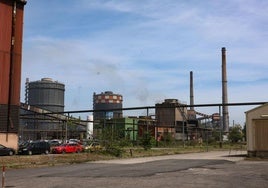 La planta de Arcelor, en Gijón, fue una de las grandes afectadas por el apagón.