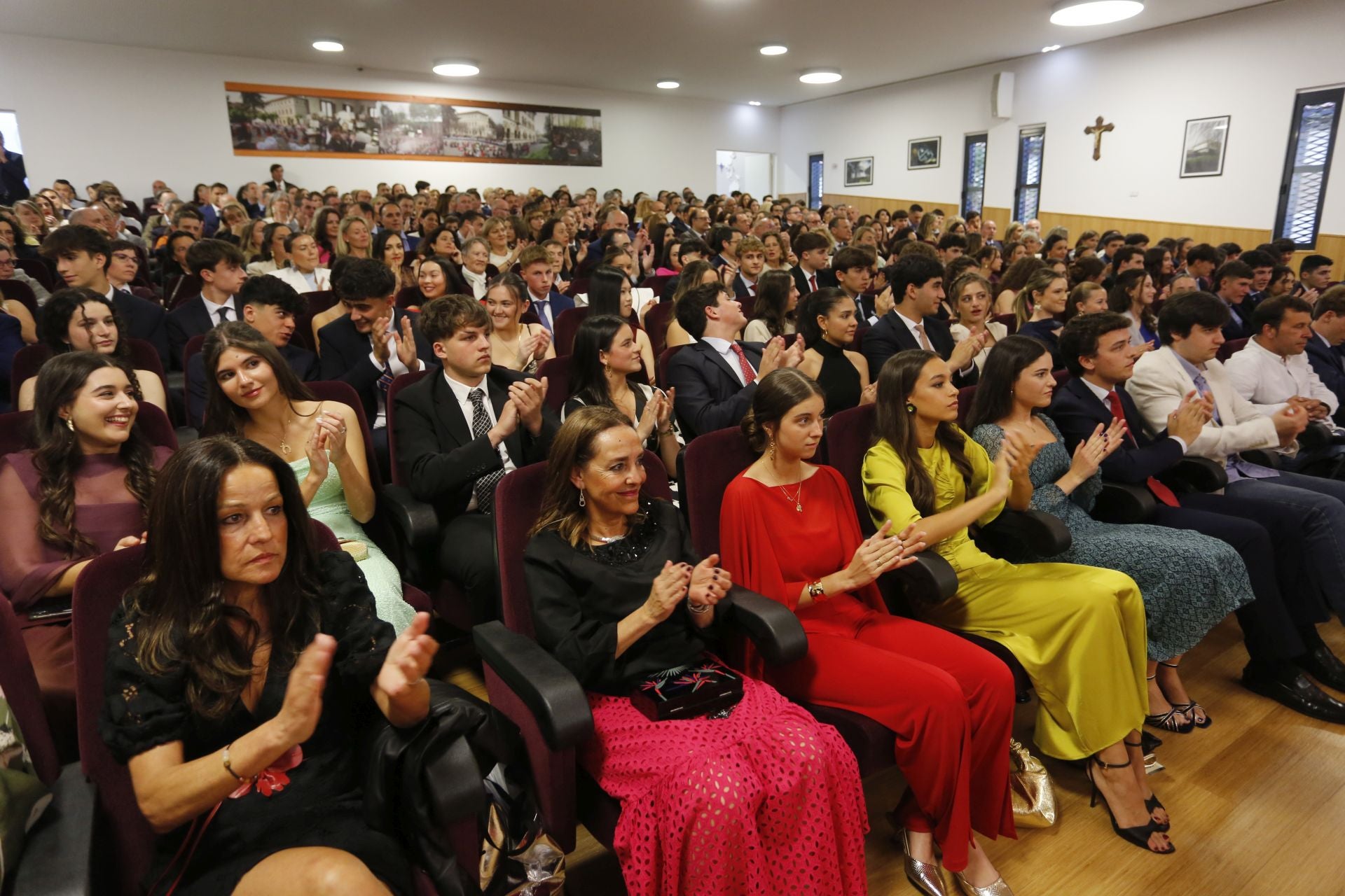 Asunción e Inmaculada celebran graduaciones en Gijón