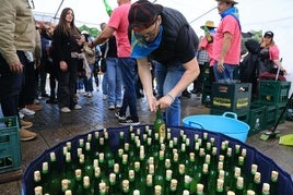 Cofella comenzó la jornada con los quinientos vasos vendidos.