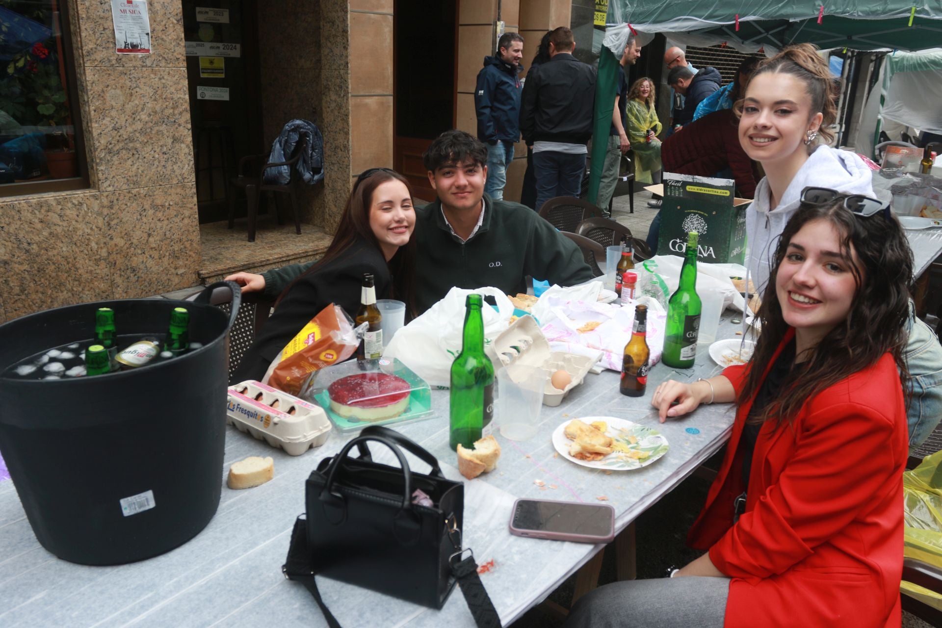 Comida en la calle en Pola de Laviana