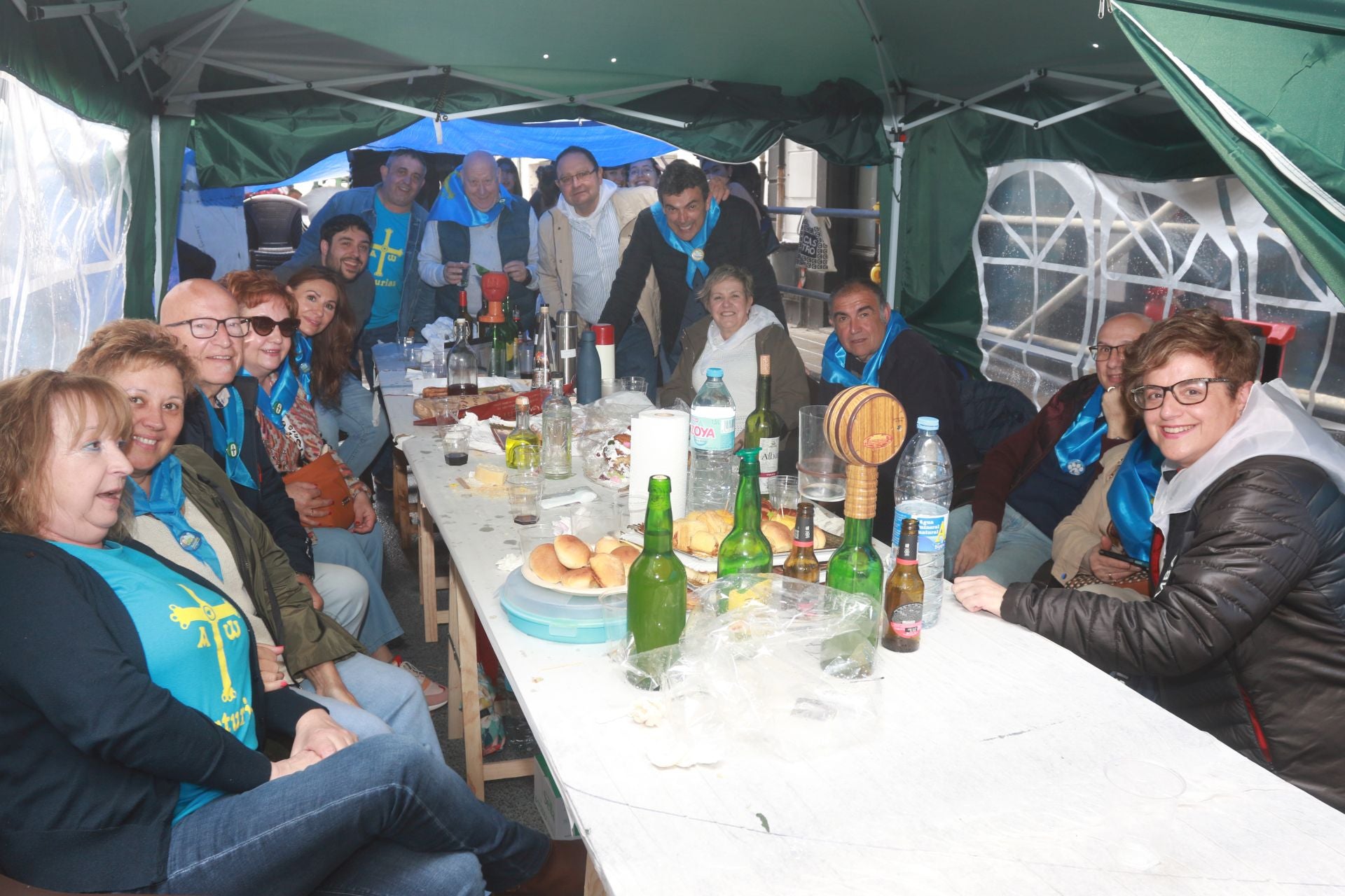 Comida en la calle en Pola de Laviana