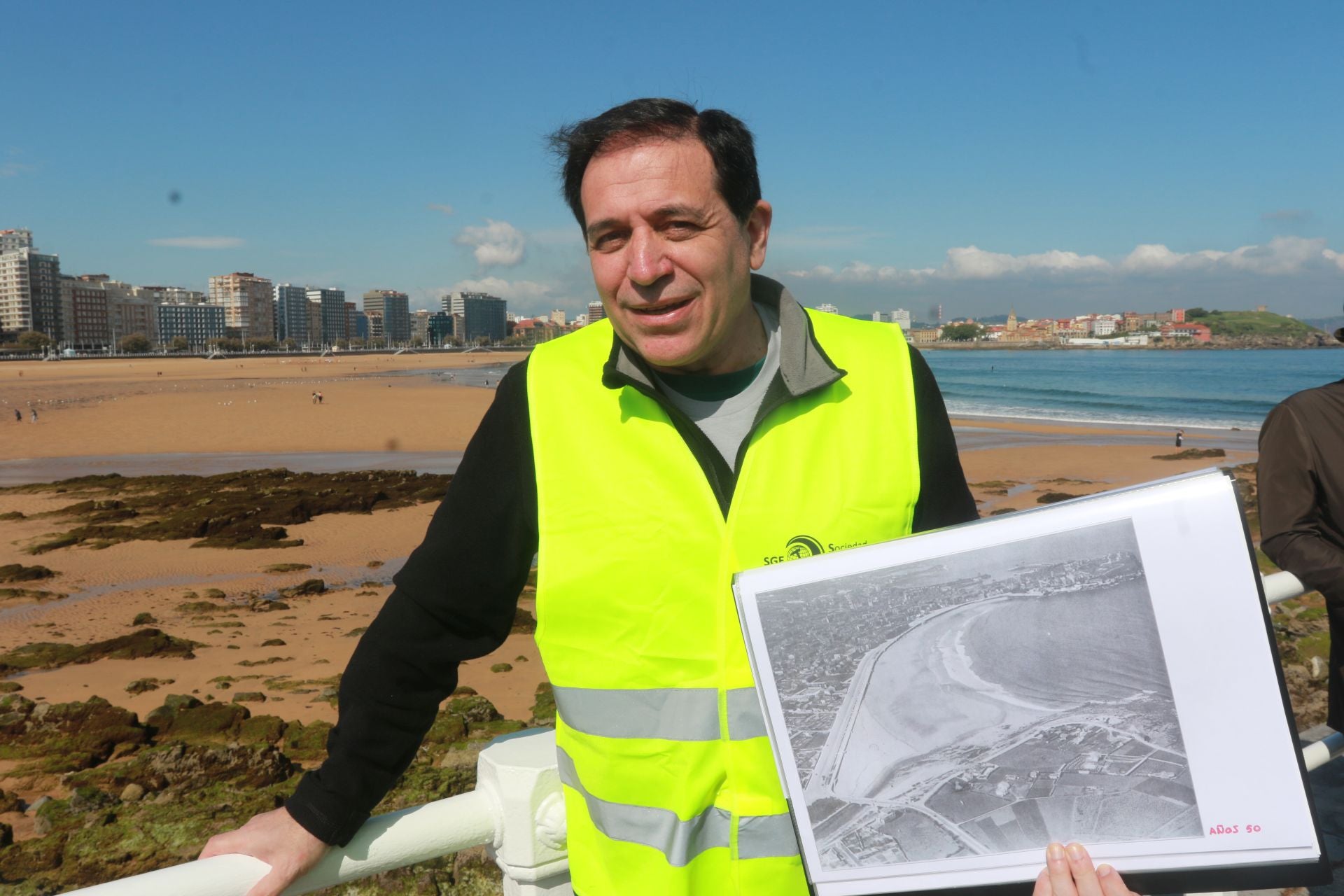 Clase desde la Lloca hasta el Elogio para conocer lo que esconde el suelo de Gijón