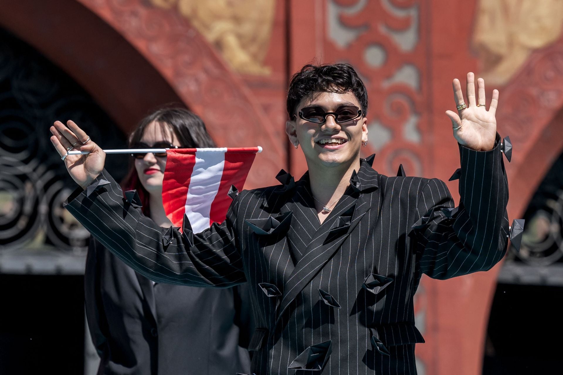 Fotos: Melody y el resto de participantes en Eurovisión 2025, en la alfombra turquesa del festival