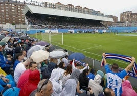 Gradas supletorias en el Suárez Puerta hace dos años ante el Recreativo Granada.