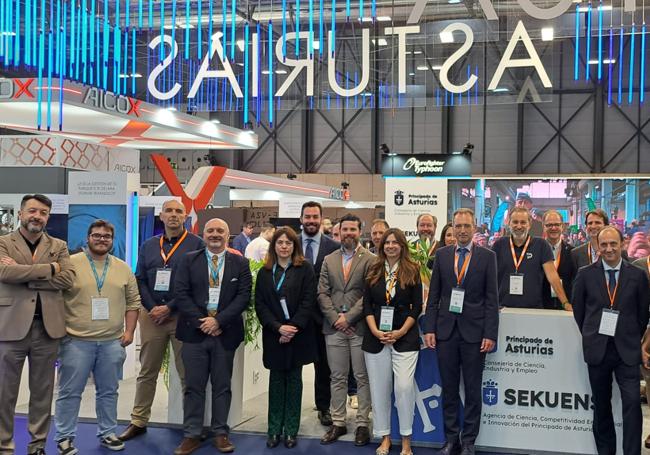 Delegación asturiana en el estand de Asturias en Feindef