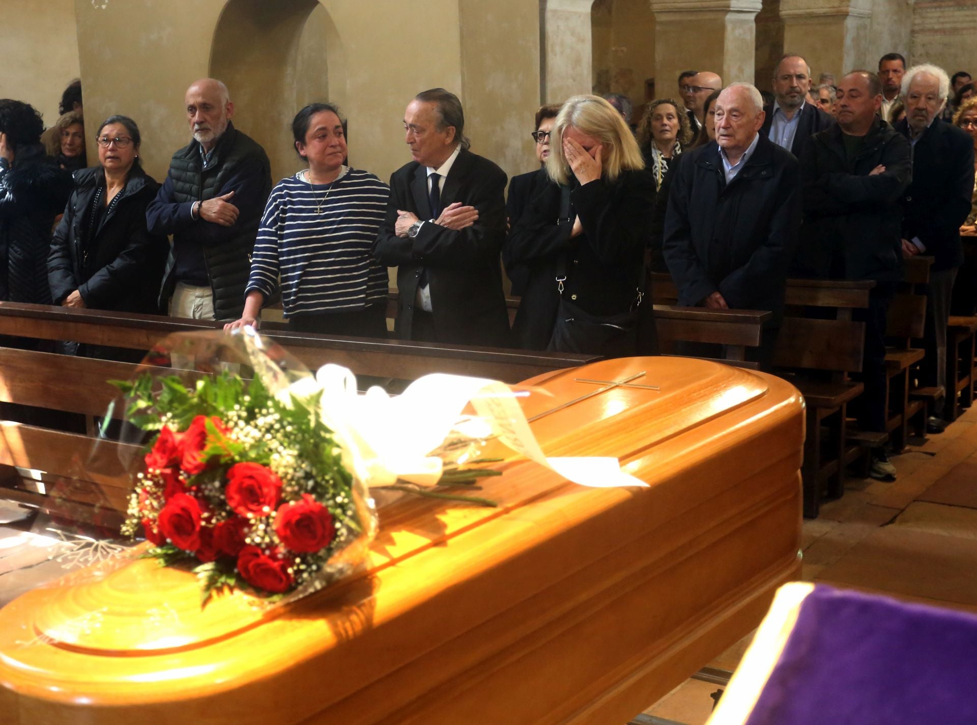 Emotivo adiós a Luis Corzo, histórico chófer del Partido Popular asturiano