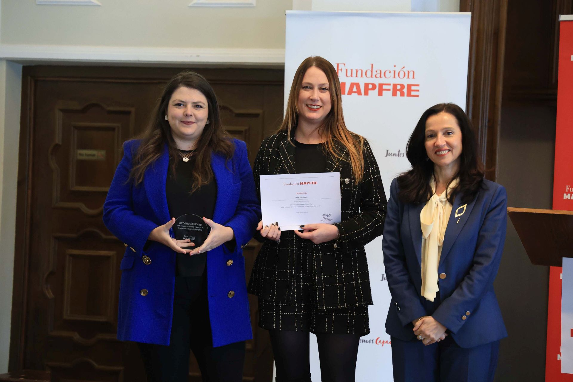 La Infanta Elena preside en Gijón la entrega de los premios de Fundación Mapfre