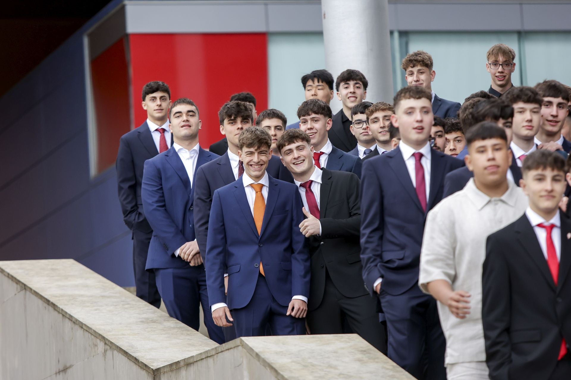 130 alumnos del IES Calderón se gradúan, y 8 con matrícula de honor