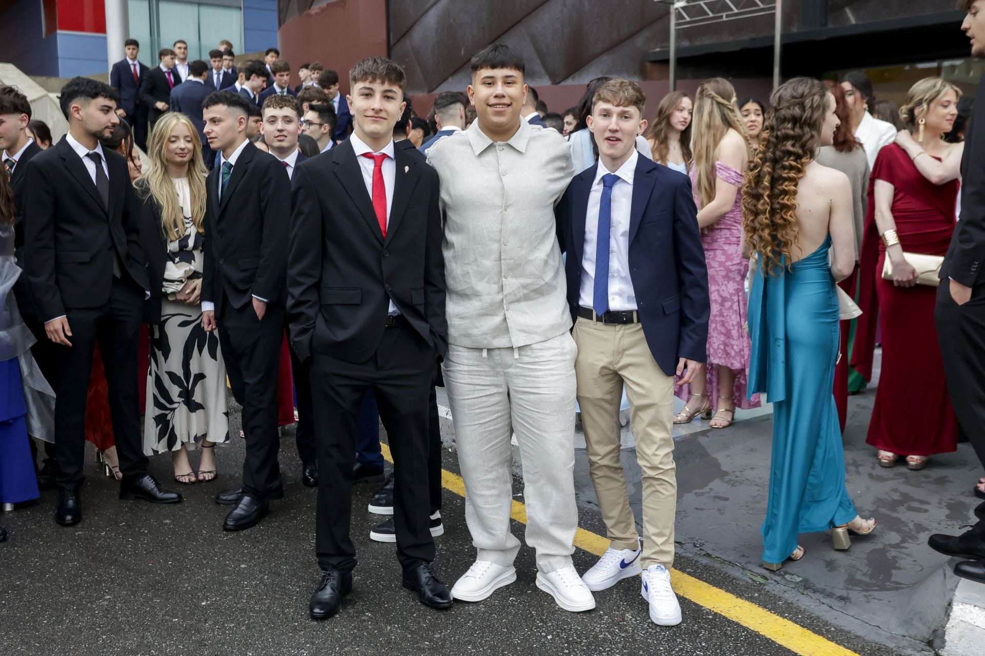 130 alumnos del IES Calderón se gradúan, y 8 con matrícula de honor