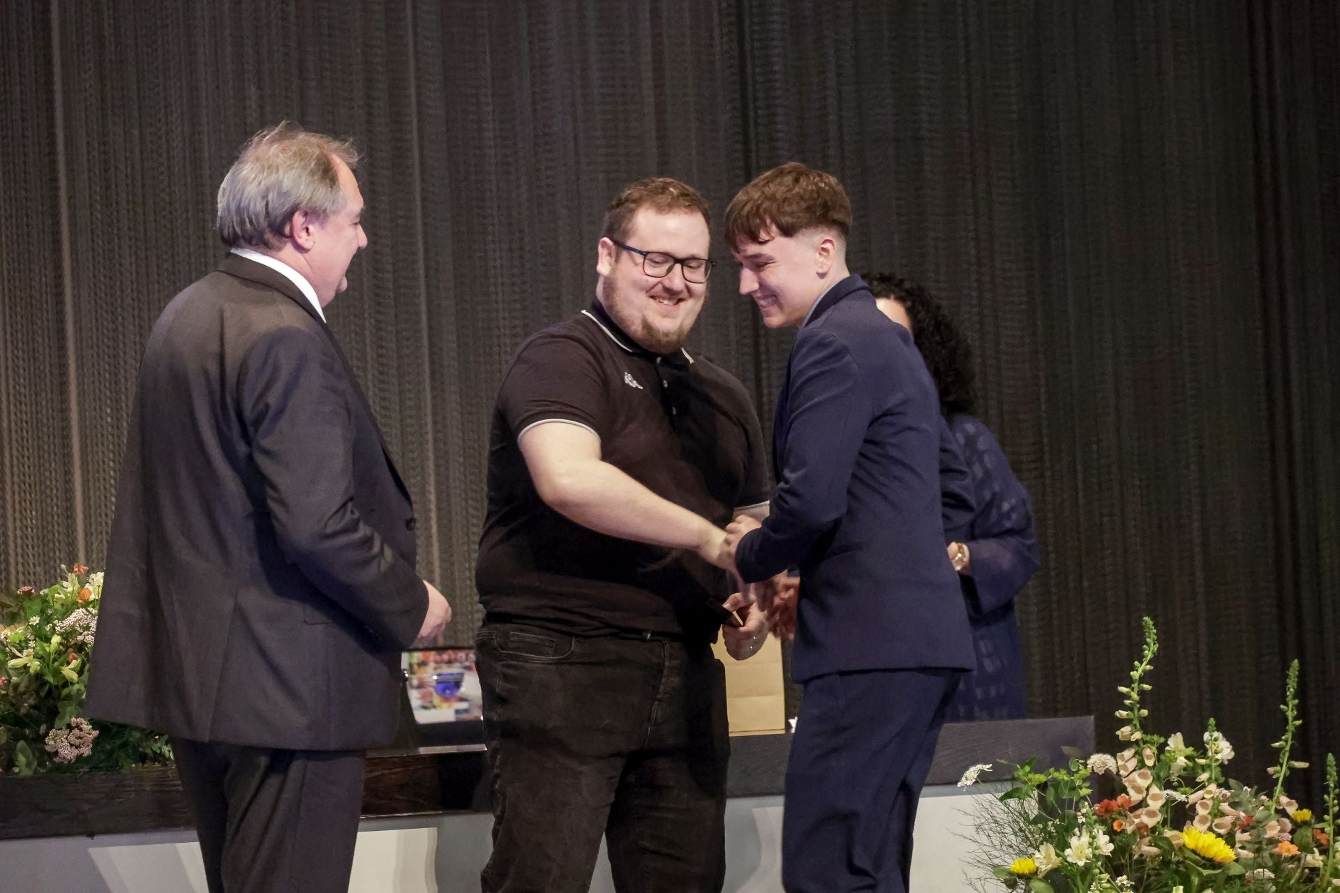 130 alumnos del IES Calderón se gradúan, y 8 con matrícula de honor
