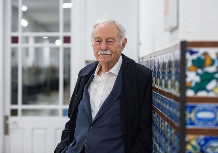 El escritor Eduardo Mendoza.
