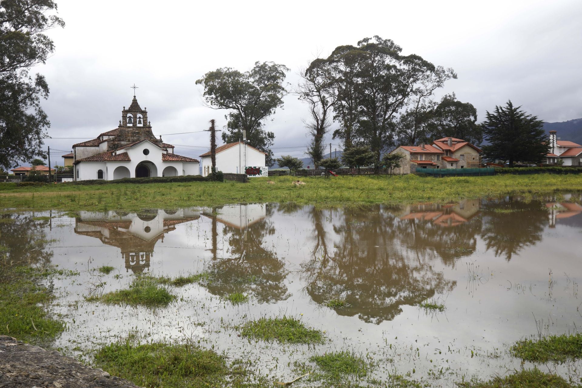Los estragos de la intensa lluvia caída en Asturias