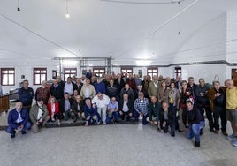 Visita de los antiguos alumnos de la promoción 1971-1972 a la Laboral.