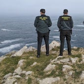La Guardia Civil en la costa de Llanes.