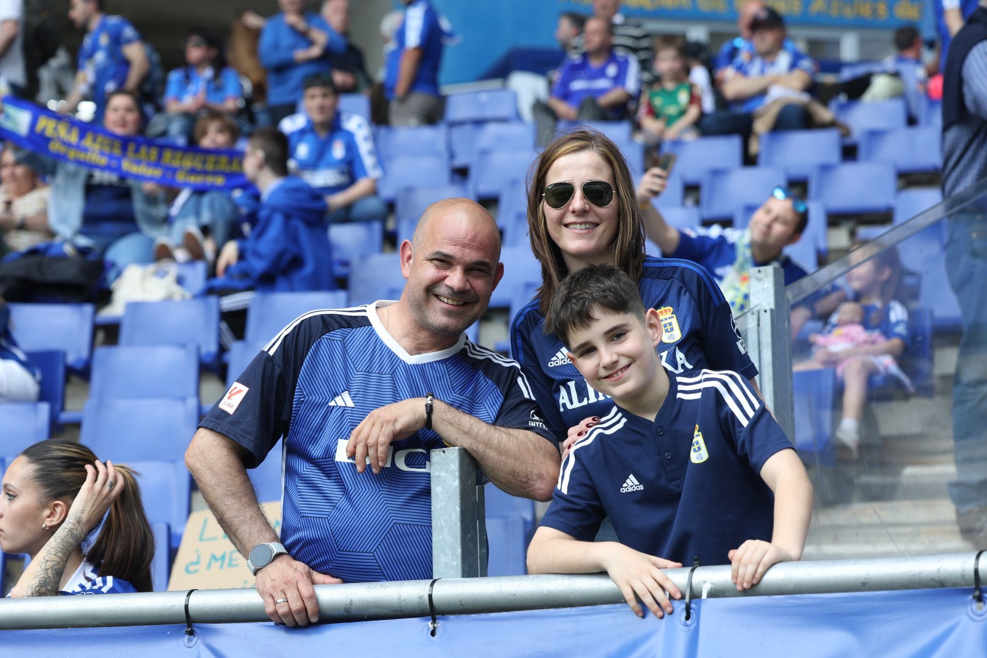 ¿Estuviste en el Real Oviedo - Zaragoza? ¡Búscate en las fotos!