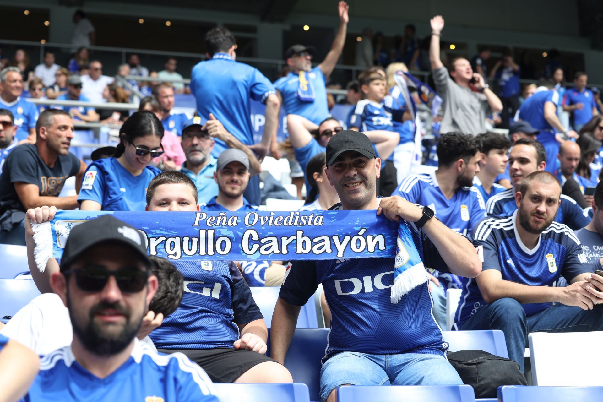 ¿Estuviste en el Real Oviedo - Zaragoza? ¡Búscate en las fotos!