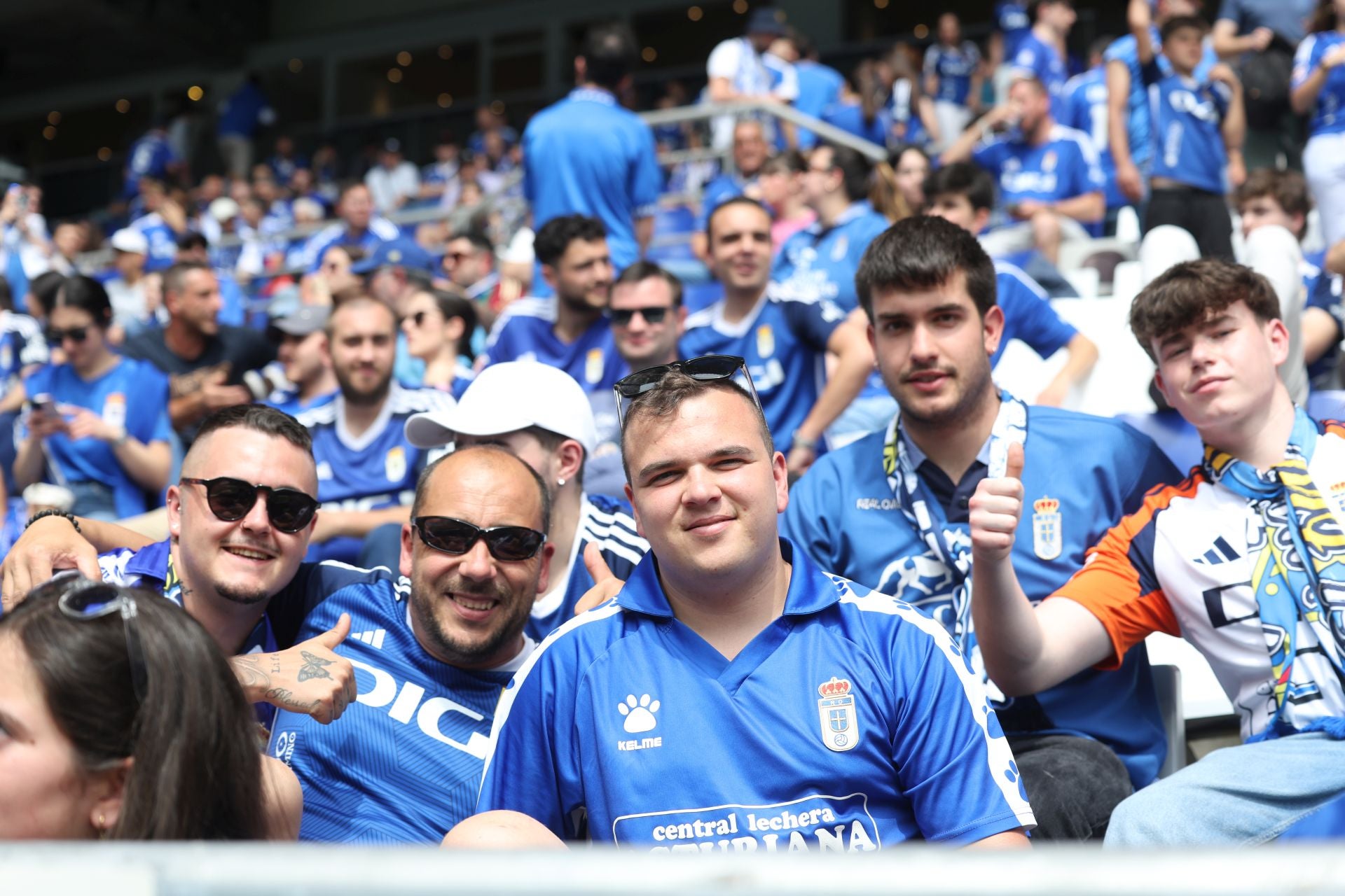 ¿Estuviste en el Real Oviedo - Zaragoza? ¡Búscate en las fotos!