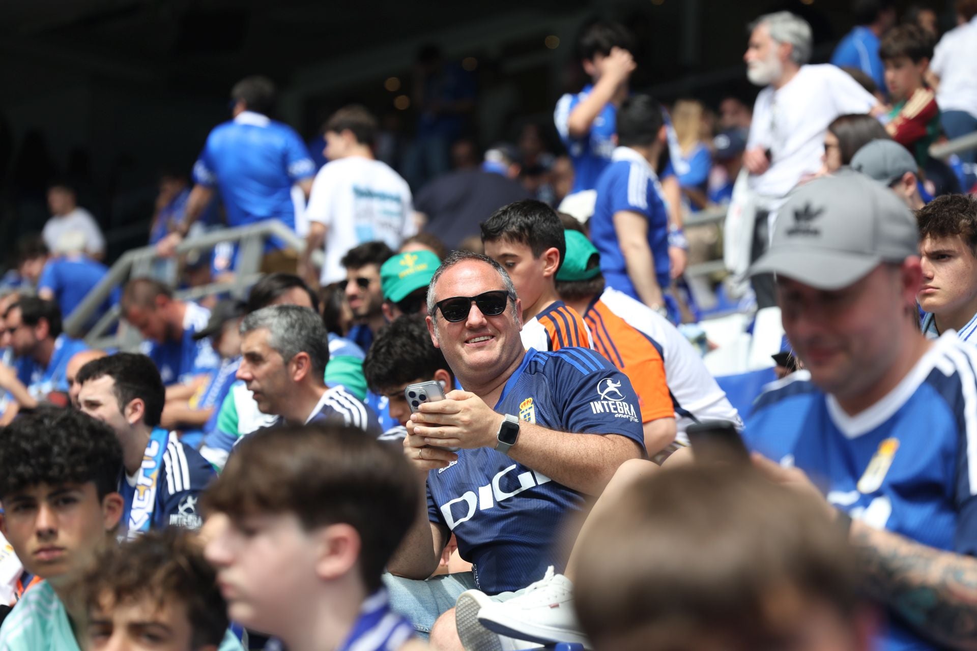 ¿Estuviste en el Real Oviedo - Zaragoza? ¡Búscate en las fotos!