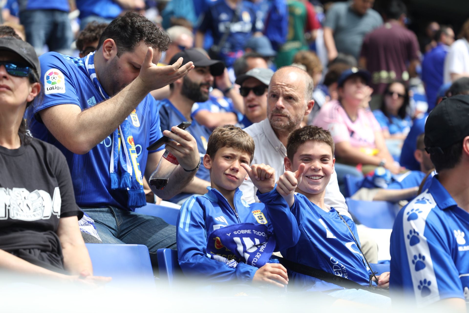 ¿Estuviste en el Real Oviedo - Zaragoza? ¡Búscate en las fotos!