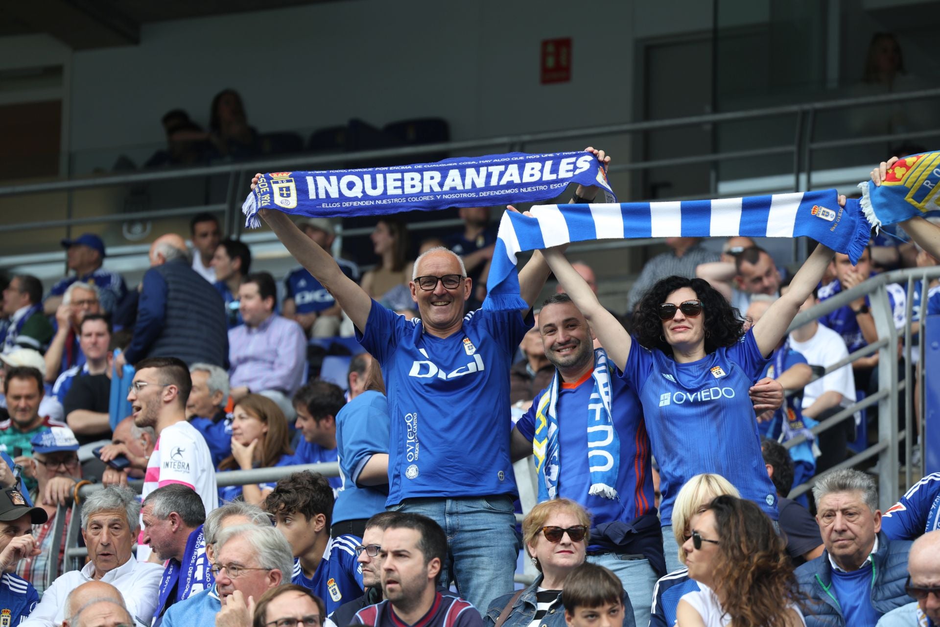 ¿Estuviste en el Real Oviedo - Zaragoza? ¡Búscate en las fotos!