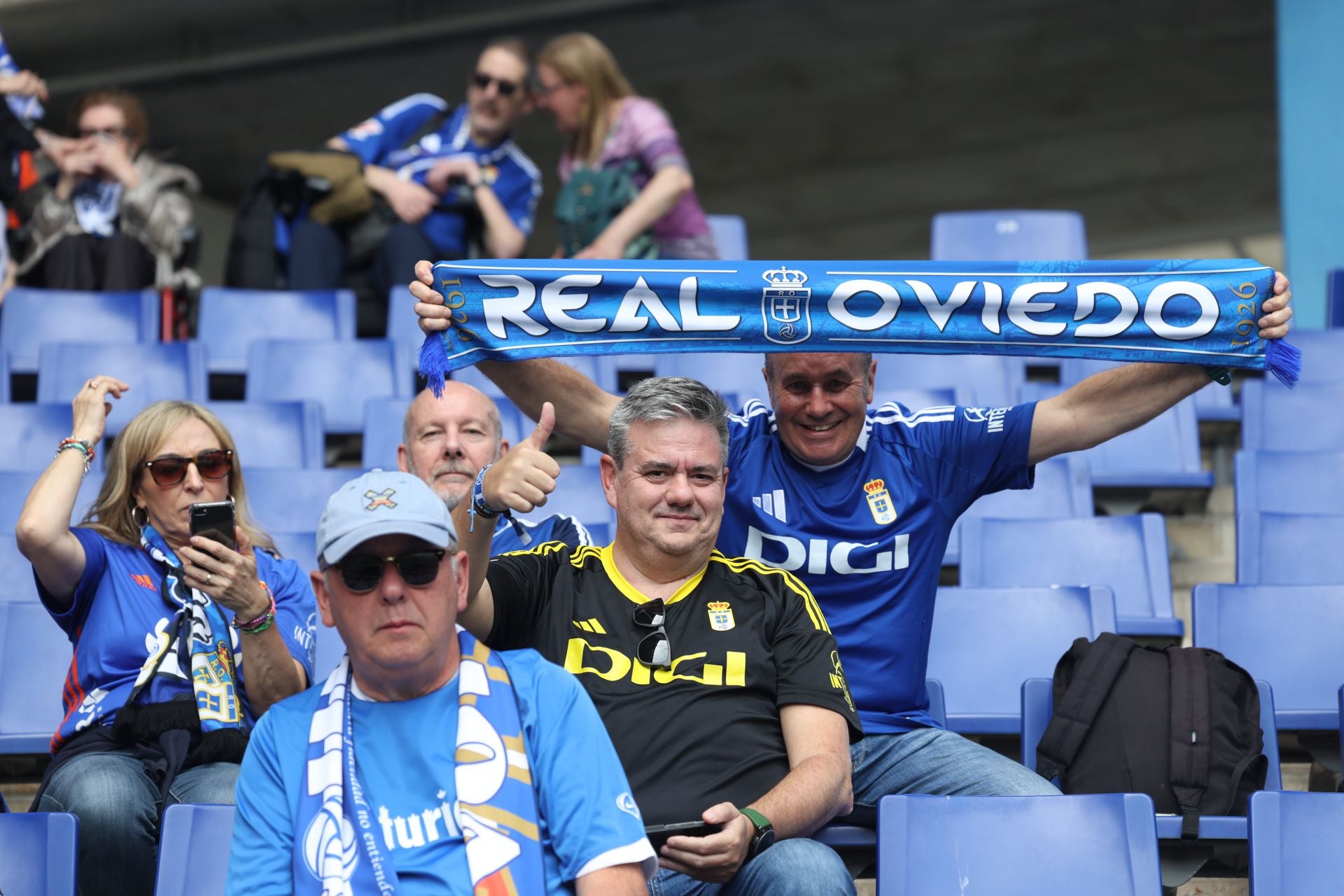 ¿Estuviste en el Real Oviedo - Zaragoza? ¡Búscate en las fotos!