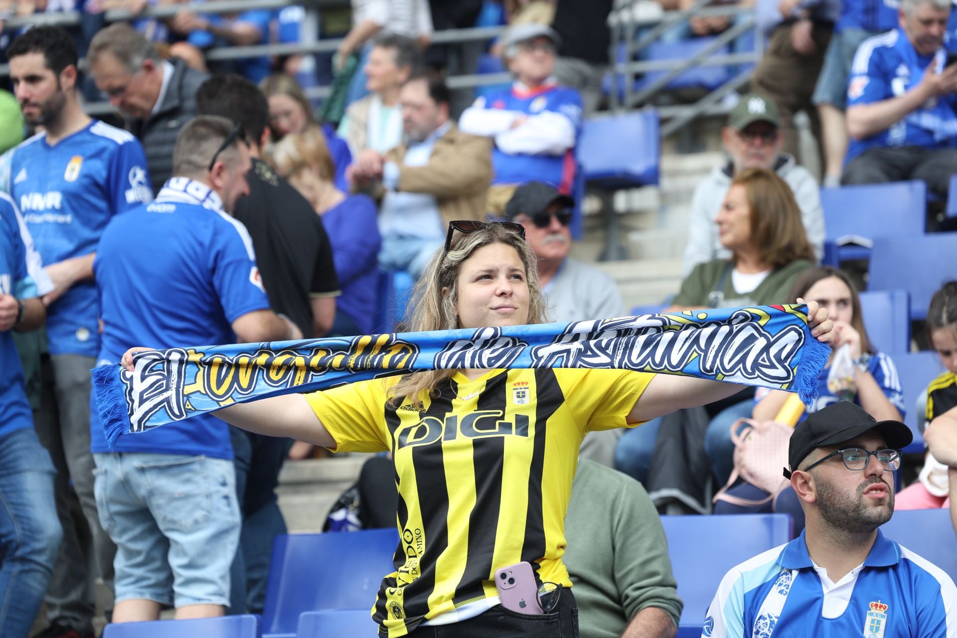¿Estuviste en el Real Oviedo - Zaragoza? ¡Búscate en las fotos!