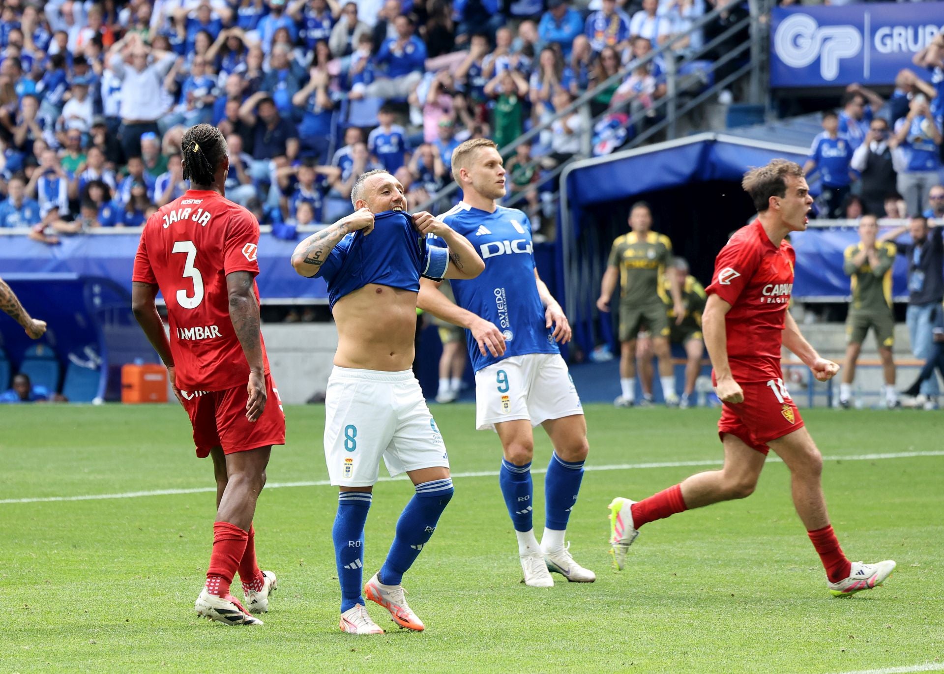 Las mejores imágenes del Real Oviedo 1-0 Real Zaragoza