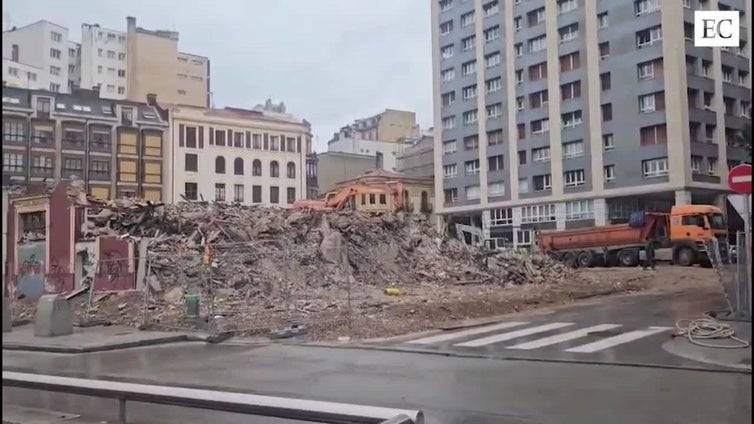 La demolición del edificio de la plaza de Europa llega a su tramo final
