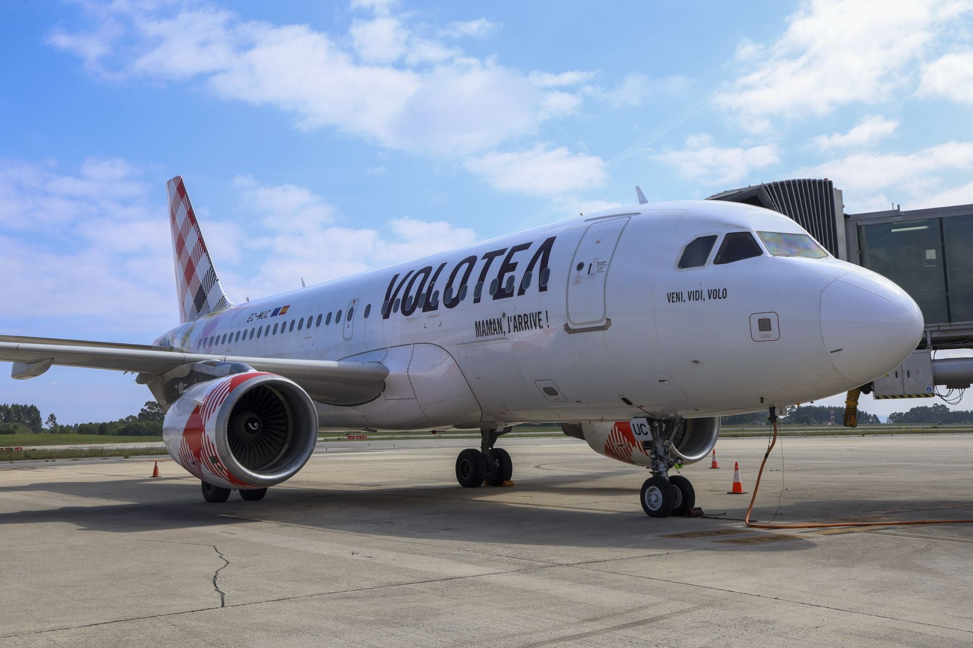 Volotea celebra una década en Asturias
