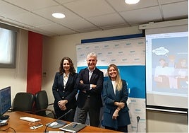 Reyes Ceñal, Carlos Ranera y Olaya Gómez.