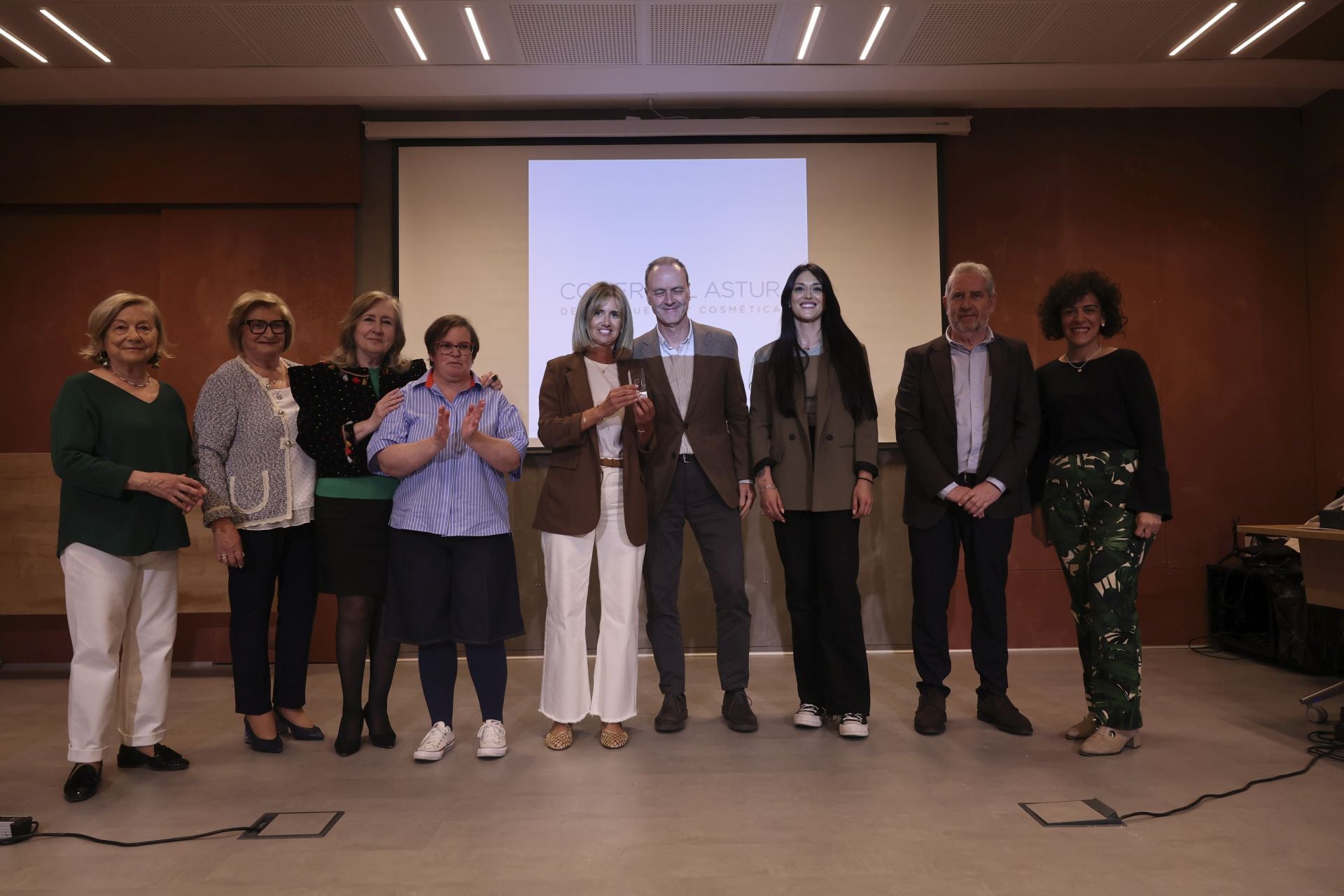 El comercio de Mieres premia a sus tiendas más ilustres