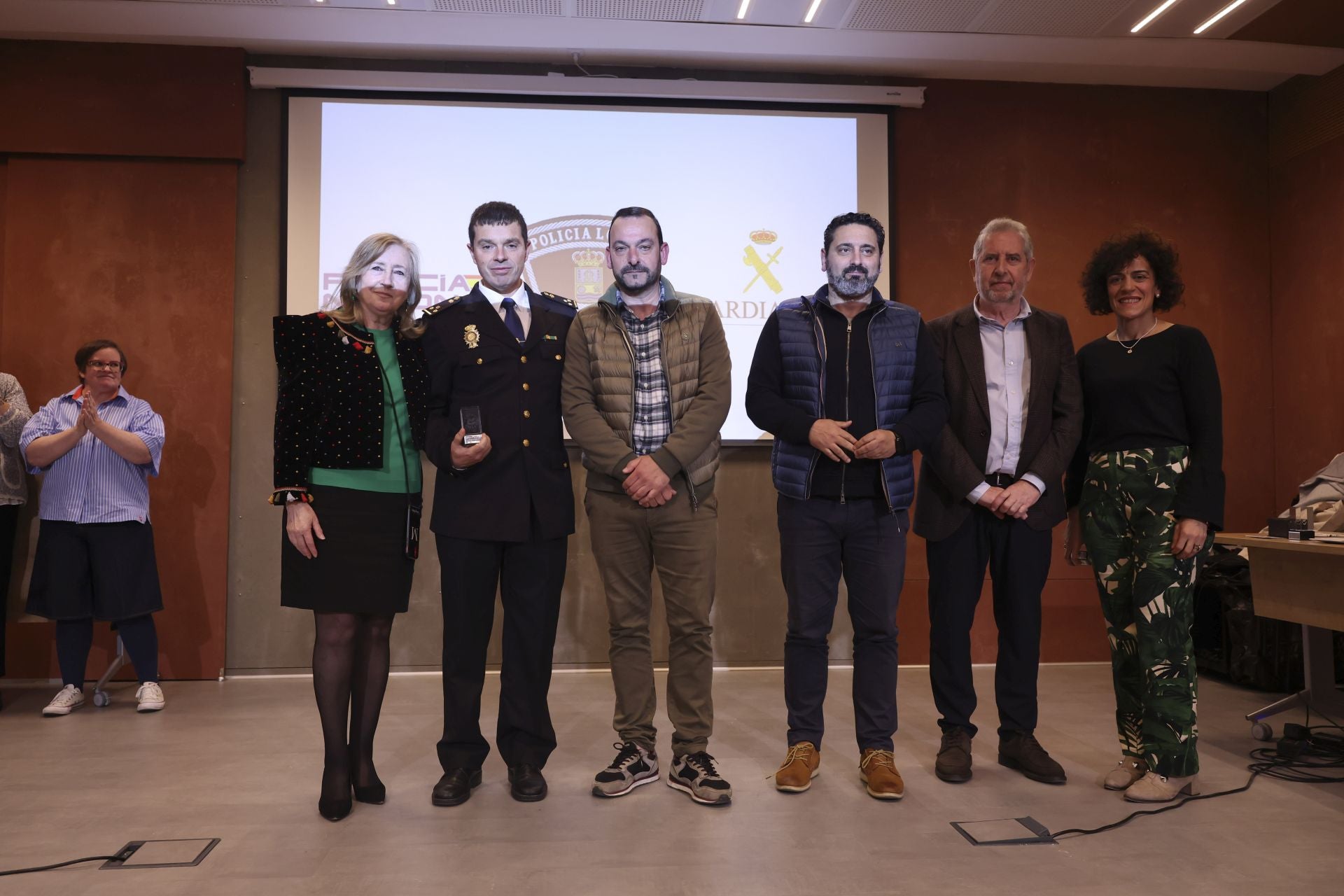 El comercio de Mieres premia a sus tiendas más ilustres