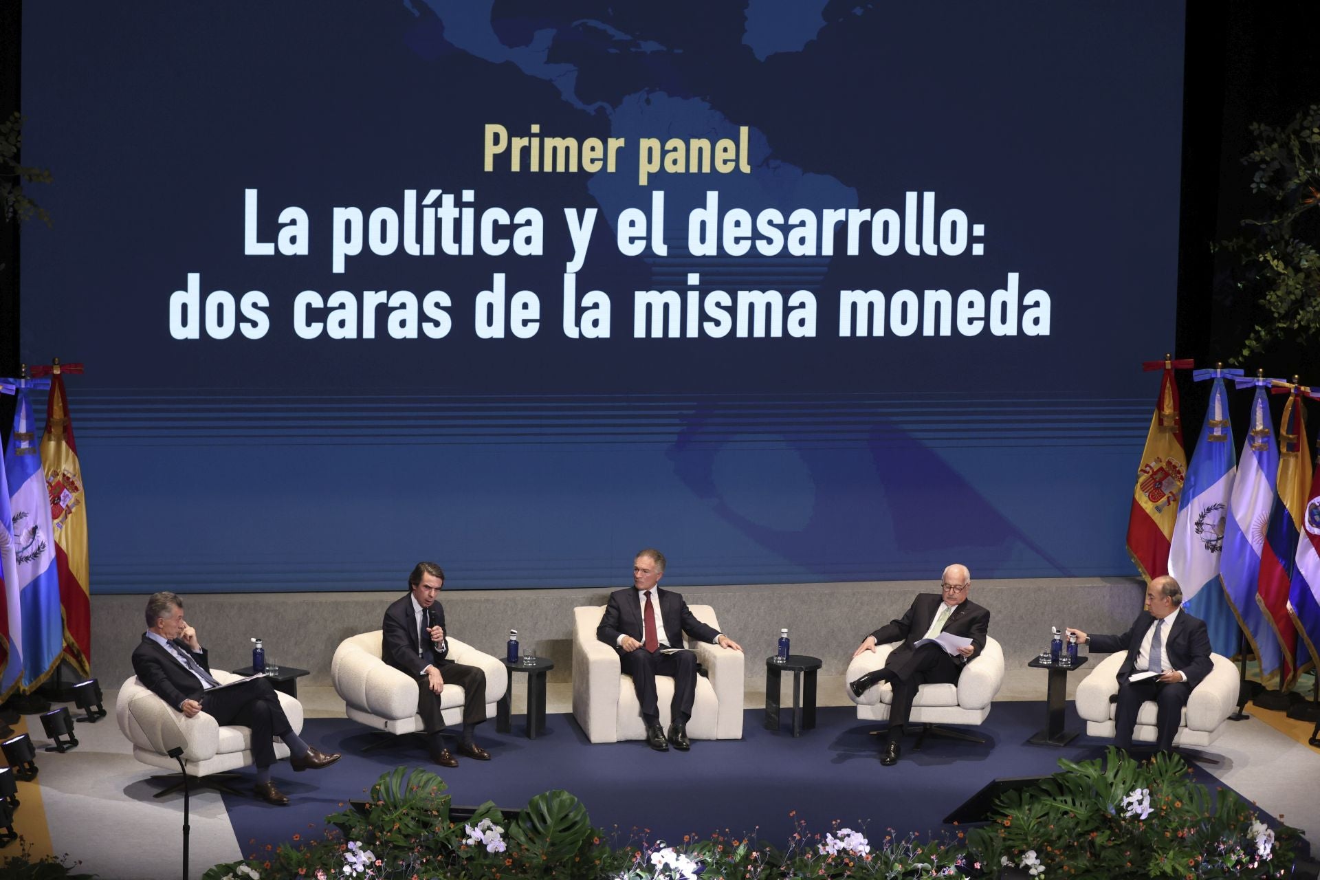 Todos los invitados en el VI Encuentro Ciudadano de la Fundación Libertad y Desarrollo, en imágenes