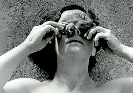 Autorretrato de Graciela Iturbide, México, 1989, de las colecciones de la Fundación Mapfre.