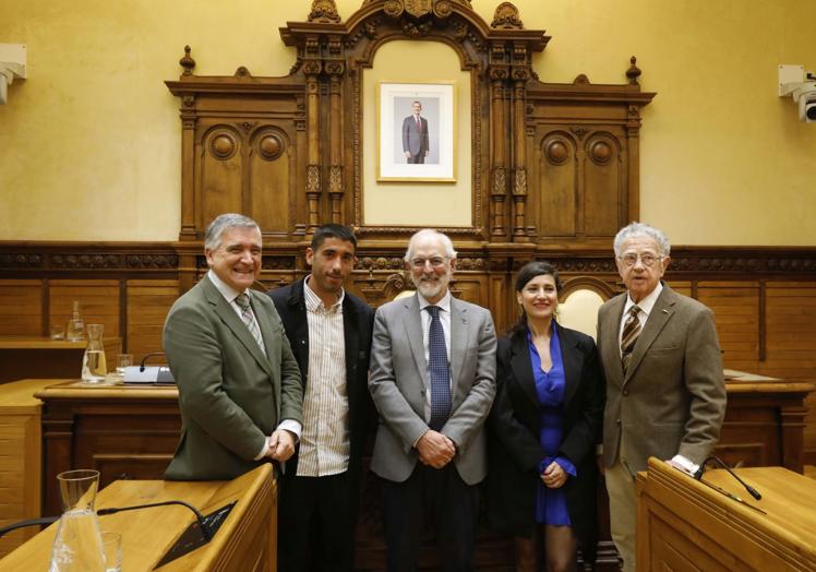 Ruperto Iglesias (Serenos), José Ángel Valdés 'Cote', Ignacio Blanco (Cocina Económica), Yoanna Magdalena (Casa Malva) y Janel Cuesta.