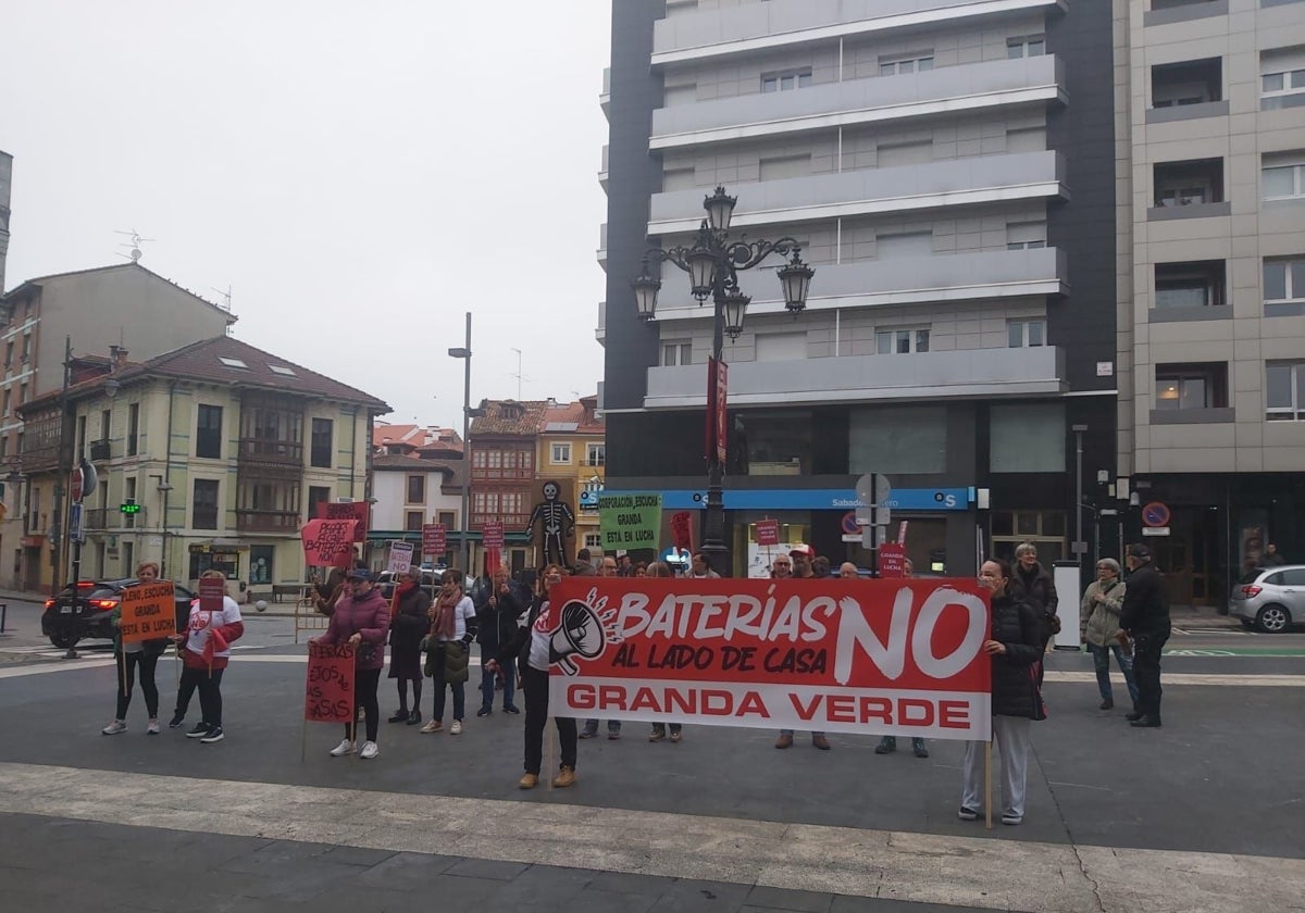 «Hay deficiencias en la información pública del cambio de las parcelas en Granda»