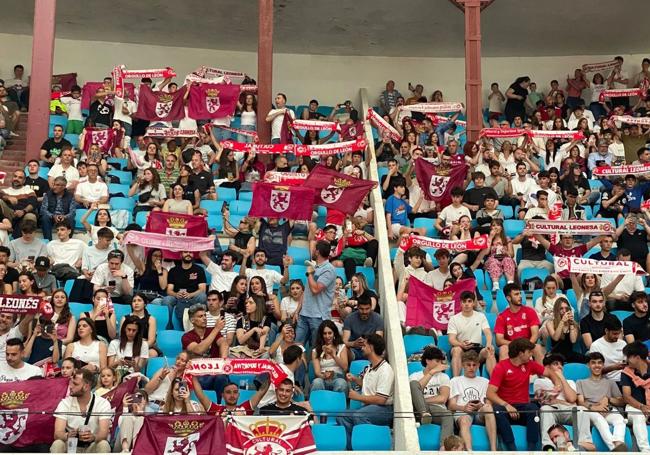La plaza de Toros de León vibra con la Cultural